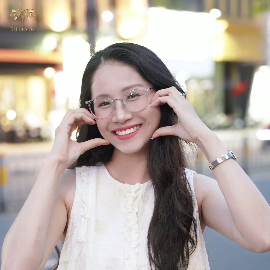 Video Thanh Trâm chia sẻ hành trình niềng răng tại Tấm Dentist