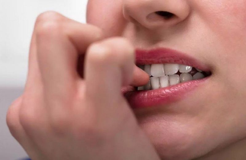 Loại bỏ những thói quen xấu làm ảnh hưởng đến răng